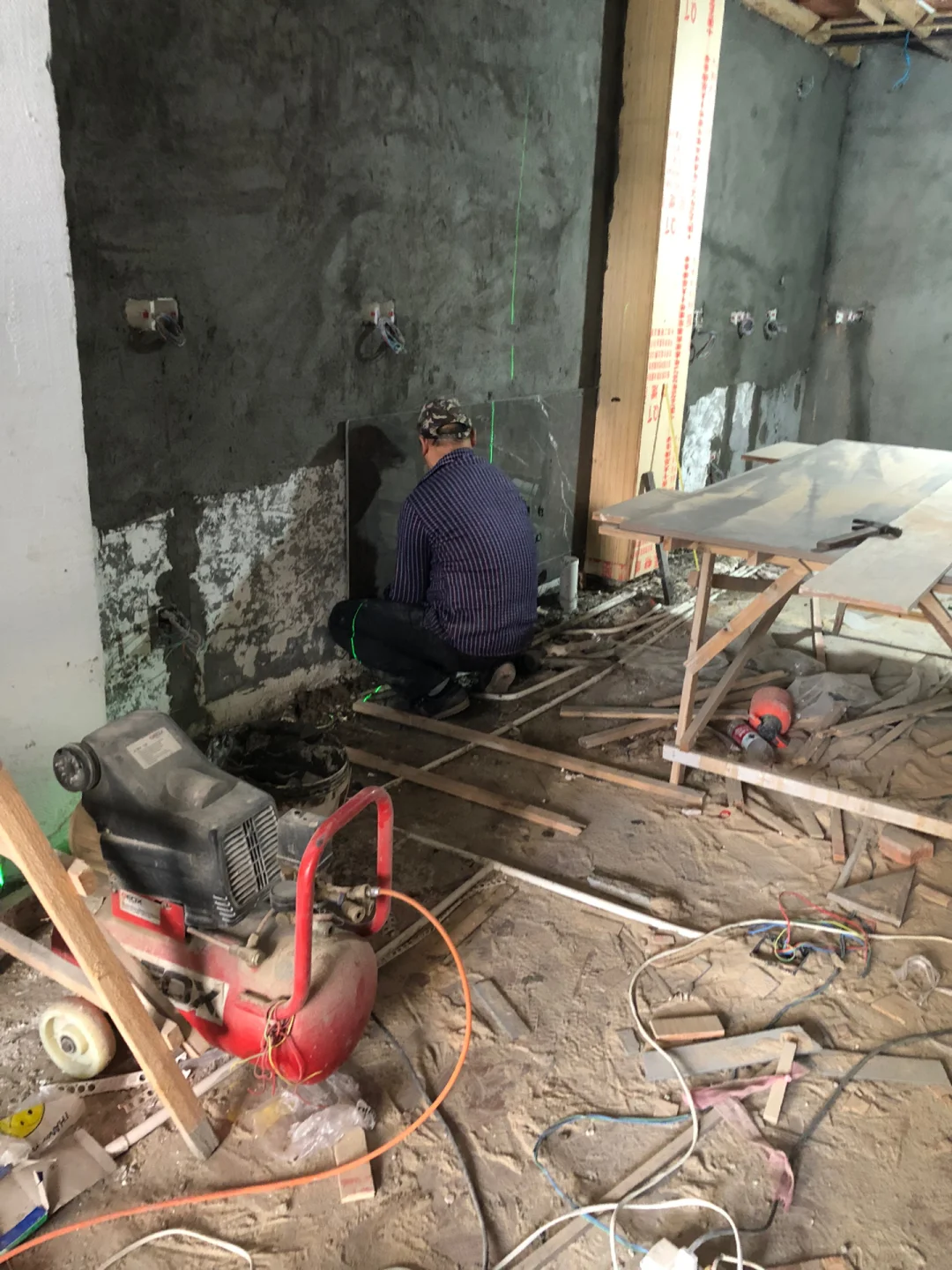 贴砖师傅贴的不好怎么办视频(贴砖师傅贴的不好怎么办视频讲解)