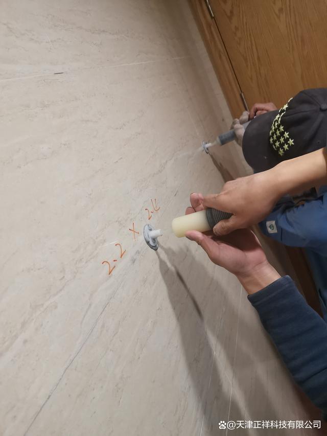 厨房墙砖空鼓怎么处理好看(厨房墙砖空鼓怎么处理好看图片)